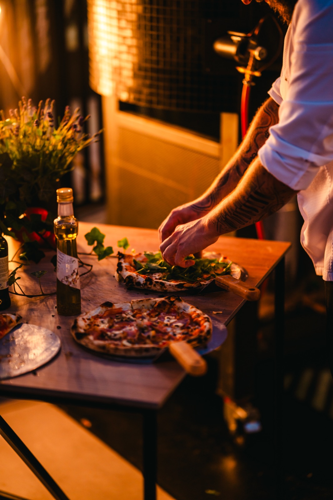 Pizza aus dem Ofen bei Leszno - italienische Klassik auf großpolnisch