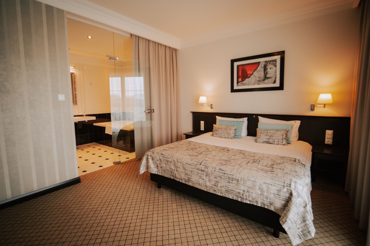 Apartament hotelowy Toscanii z częścią wypoczynkową
