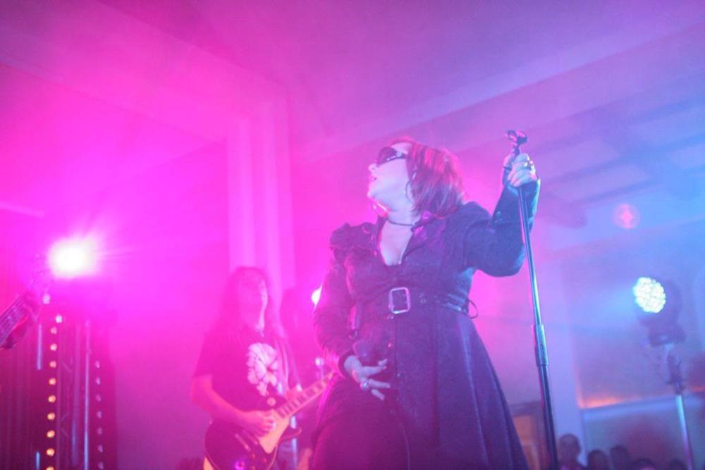 Electric Chair i Lombard - Konzert im Hotel Toscania (Foto 3 von 17)