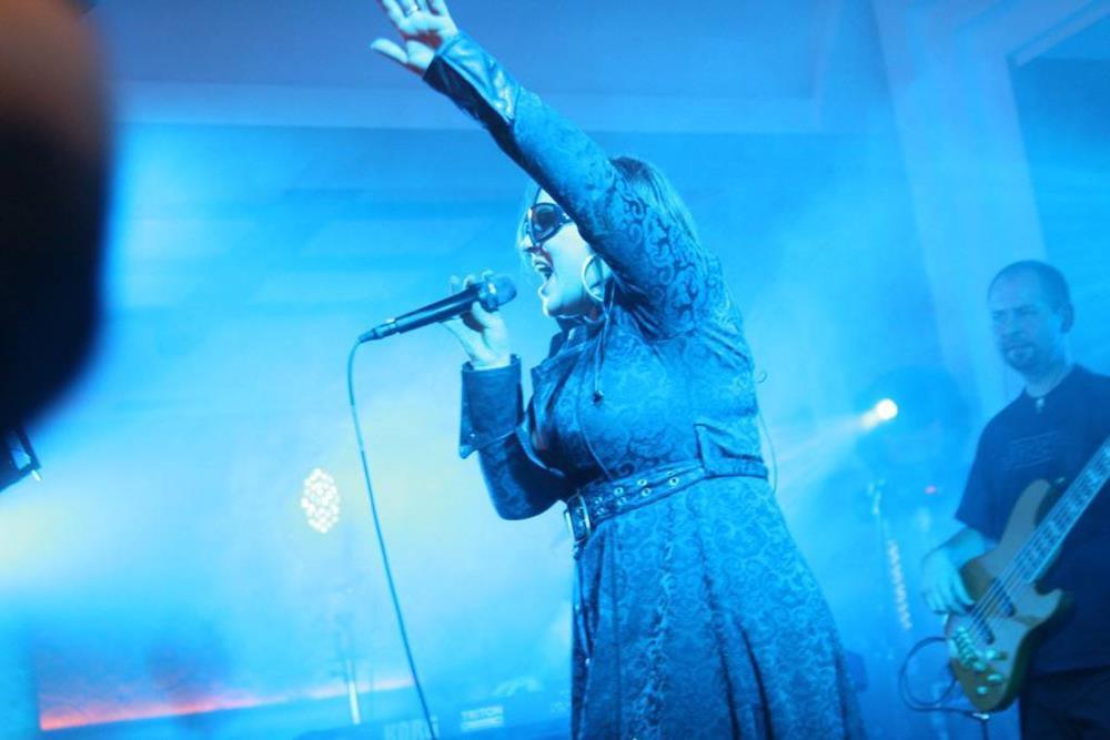 Electric Chair i Lombard - Konzert im Hotel Toscania (Foto 6 von 17)