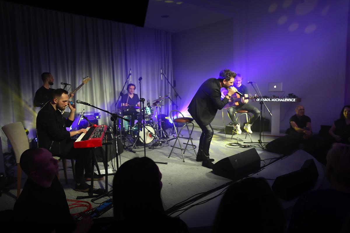 Mateusz Ziółko - Konzert im Hotel Toscania (Foto 15 von 16)